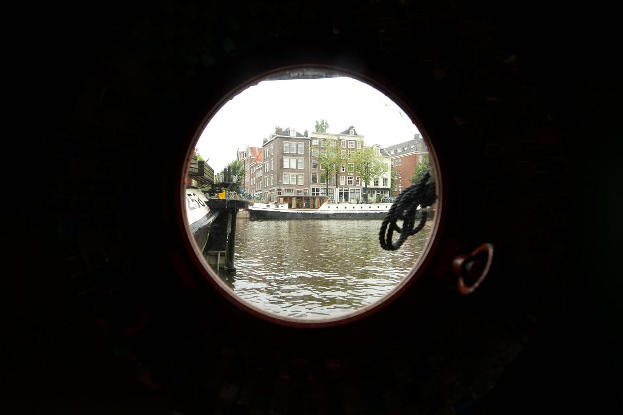 Amsterdam Center - Houseboat B&B By Captain Ricard Exterior photo